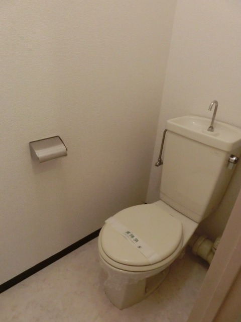 飯田マンション1階 トイレ