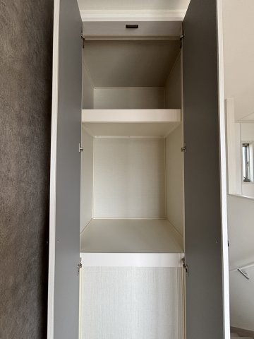 フローラルテラス1号室 収納