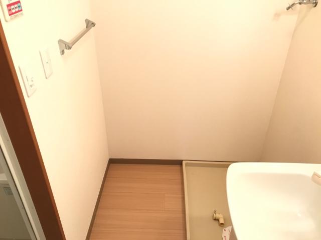 Ｊ．Ｓガーデン305号室 脱衣所