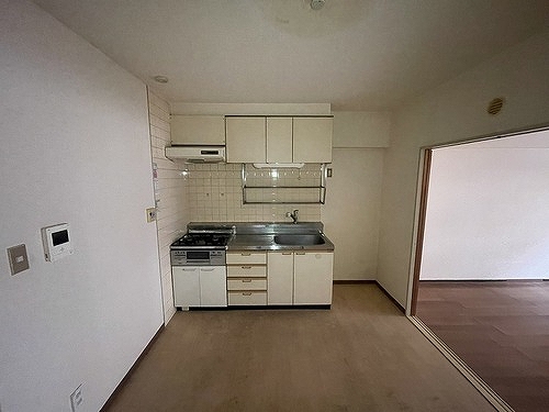 ＭＡＣ武蔵砂川コート キッチン　※内装前／2026年03月撮影