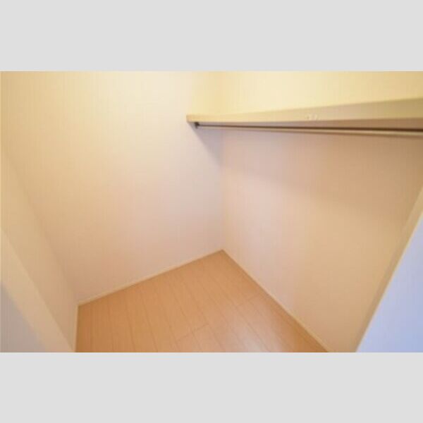 ハウスレンジア ウォークインクローゼット