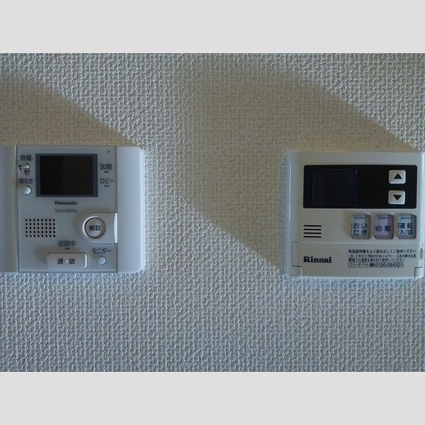 ディアコート鹿放ヶ丘105号室 テレビインターホン・追い焚き給湯
