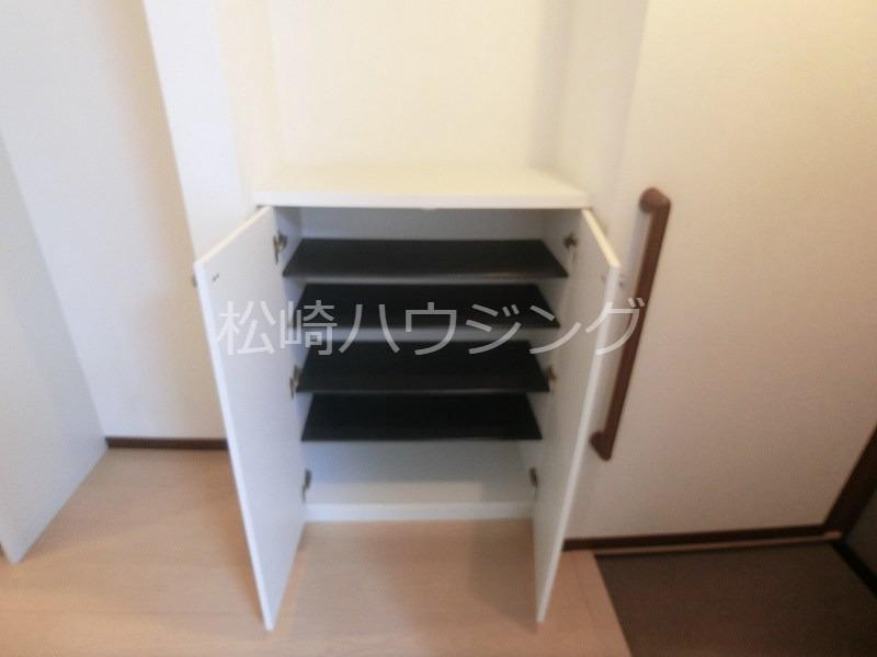 グラットシェル 玄関