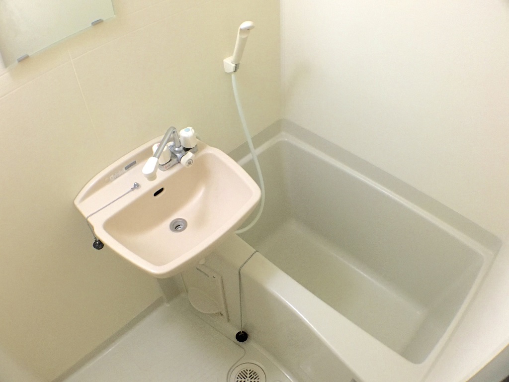 レオパレスシャルダン 浴室乾燥機付き