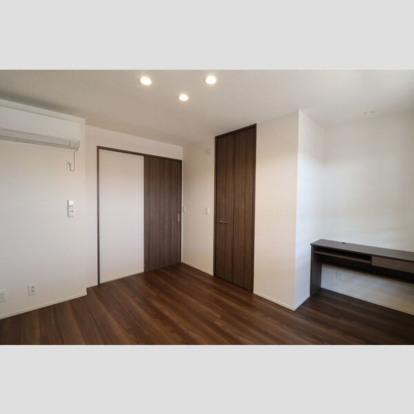 D-ROOM弁天Ⅳ301号室 洋室