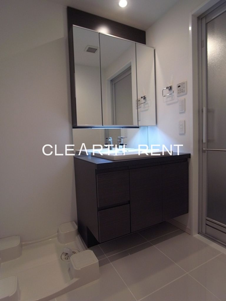 コンシェリア南青山 ☆直接の管理会社クレアスレント/人気エリアで快適な新生活☆