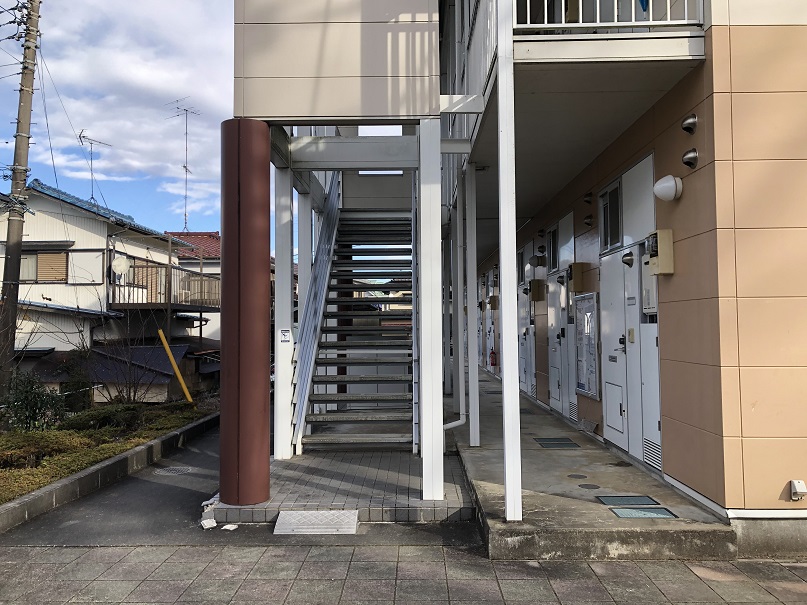 レオパレス鶴舞 外観