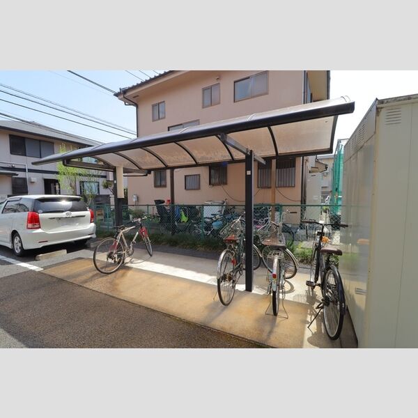 プリムヴェール・シャンテ 駐輪場