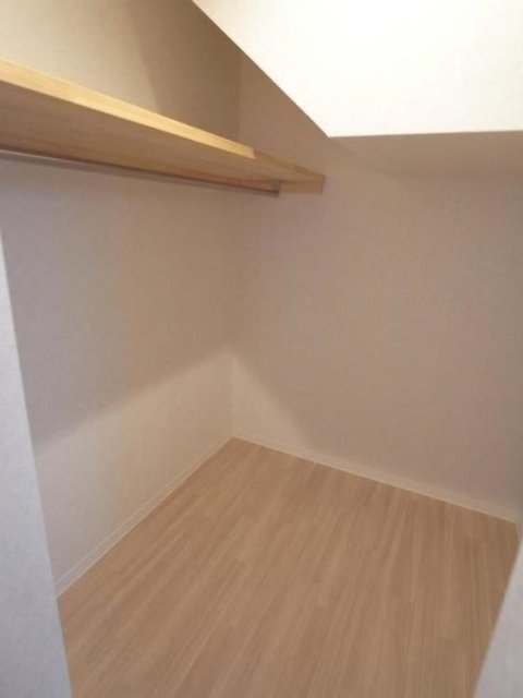 サンクトいずみ1階 ウォークインクローゼット