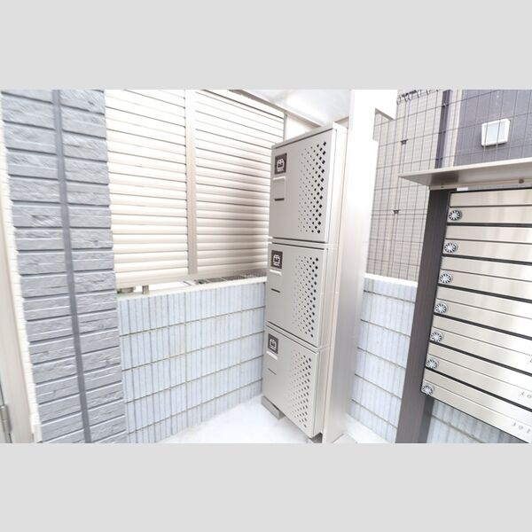 フォンテ 宅配ボックス