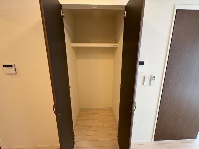 Ｅｓｐｅｒａｎｚａ（エスペランサ）107号室 リビング　収納