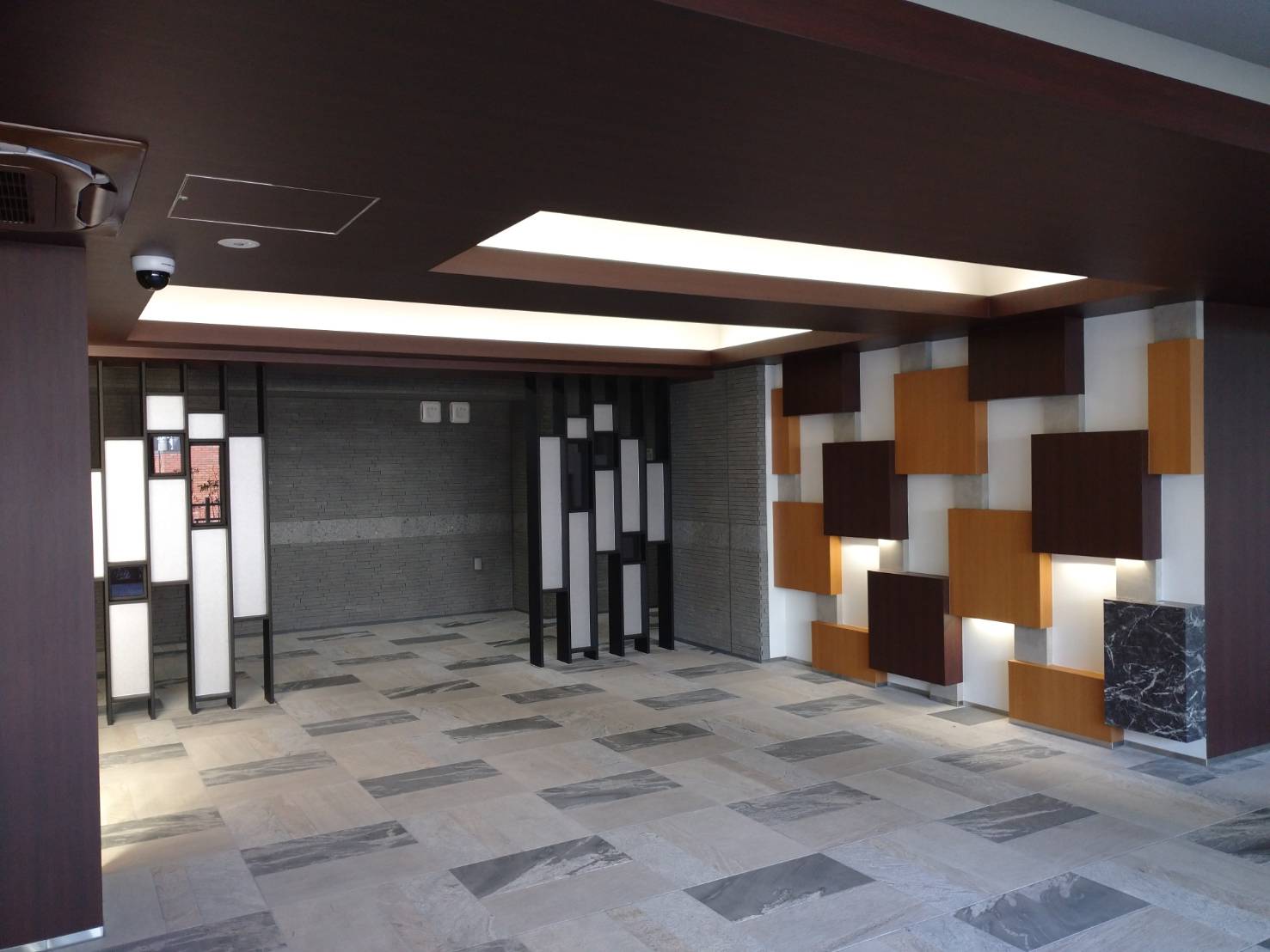 アゼスト堀切菖蒲園Ⅱ701号室 エントランス