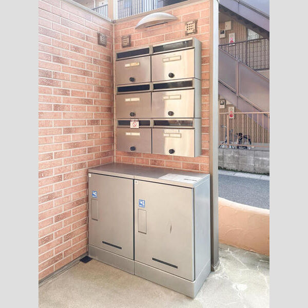 モンシャトー大成A棟 集合ポスト、宅配ボックス