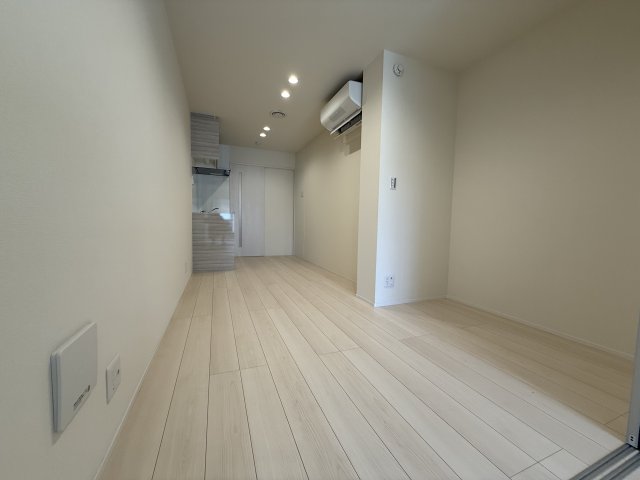 Ｍｉｌｅｓｔｏｎｅ　Ｓａｓａｚｕｋａ0205号室 リビング