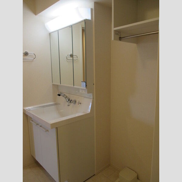 フィオーレ206号室 洗髪洗面化粧台