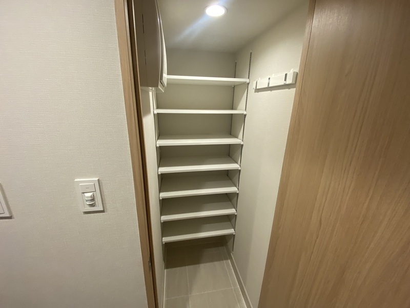 ONE ROOF RESIDENCE TAMACHI 玄関