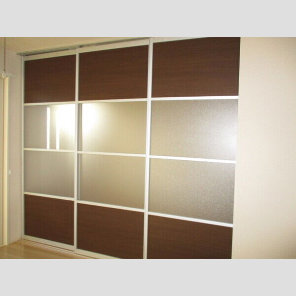 セレーノTー1301号室 間仕切り　ライトスルースクリーン