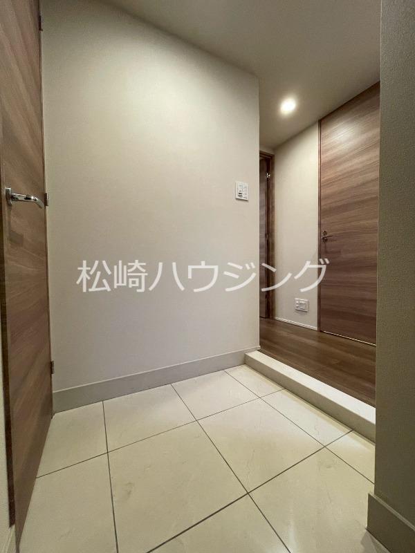 オープンレジデンシア中野中央3階 玄関