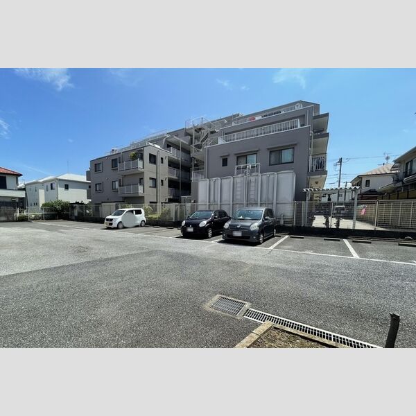 サンモール・オガワ203号室 駐車場