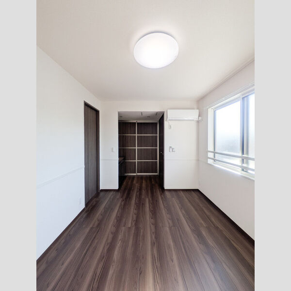 ノーブルパレス芝中田302号室 洋室