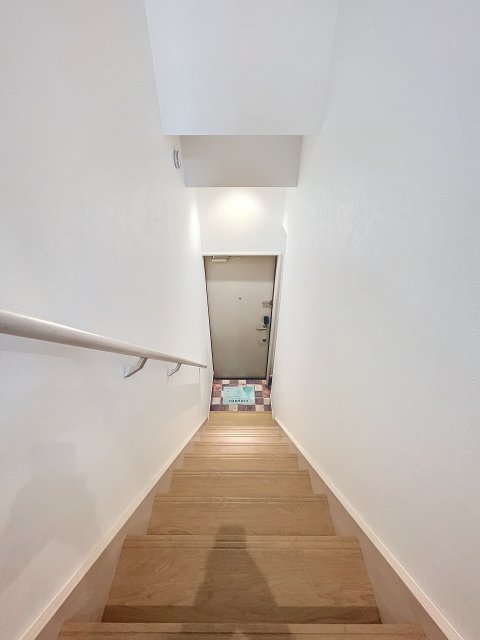 ソルナクレイシア巣鴨2階 玄関