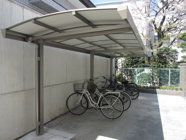 マザーハウス向山0101号室 駐輪場