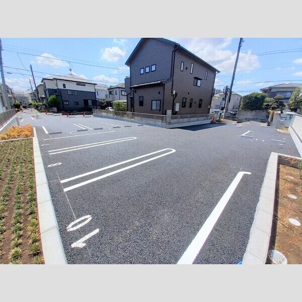 プランドール蒲生南町Ⅱ202号室 駐車場