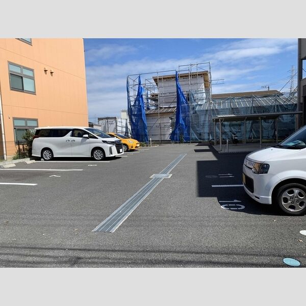 リベラマーロⅡ 敷地内駐車場※要空き確認