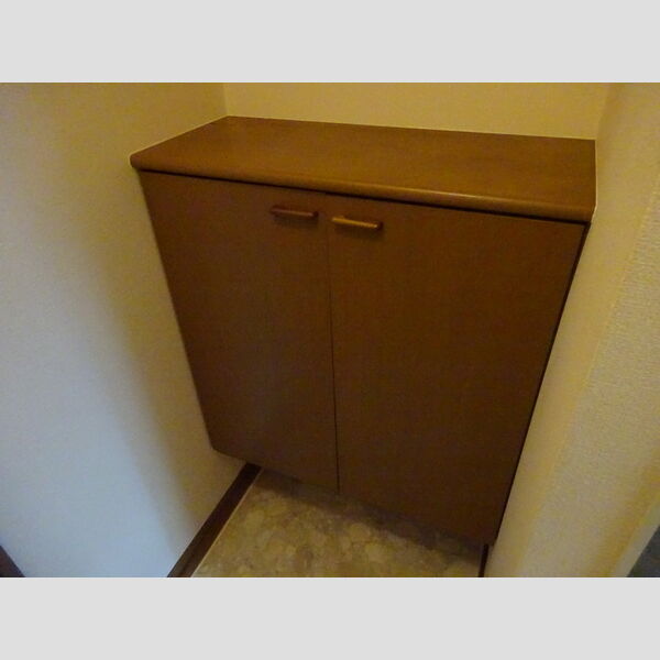 サンクテュエール 玄関