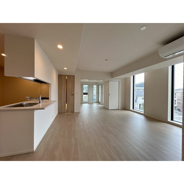 ザ・ケンジントン・レジデンス横濱片倉 リビングダイニング・寝室④