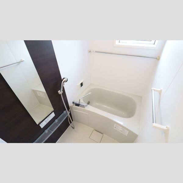 アレグリア ★追い焚き機能付きバス★