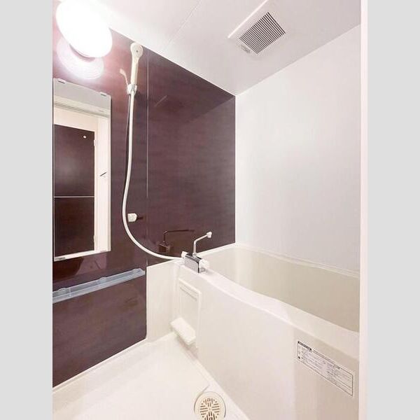 mio Bloom102号室 浴室換気乾燥機付きユニットバス