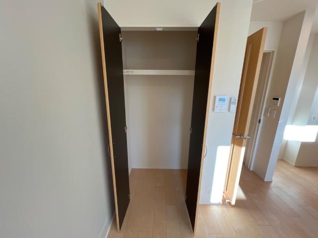ヴェルデュールⅢ201号室 収納（イメージ）