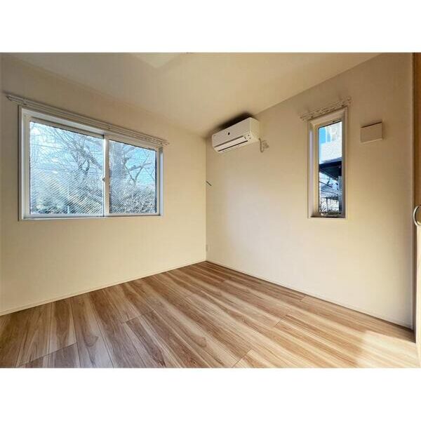 日野市多摩平5丁目戸建 リビング