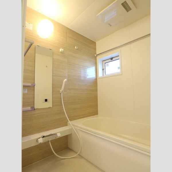 ルミエールK バス