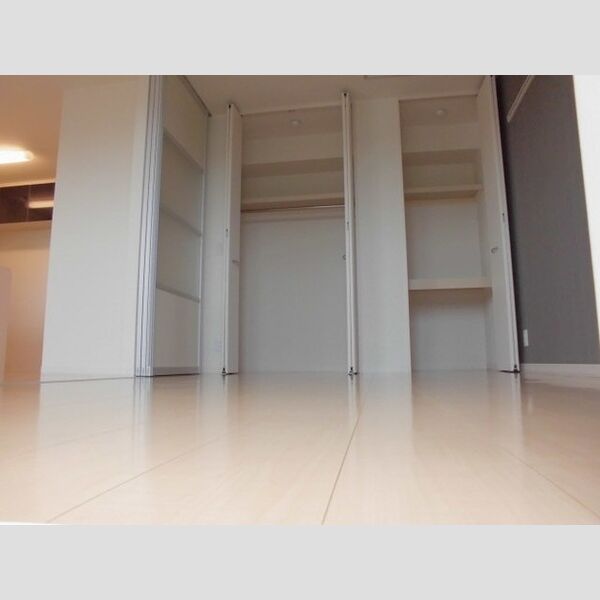 イーストエンジェル青山301号室 洋室6帖