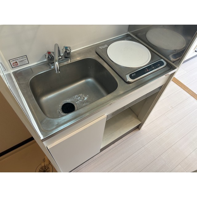 リュミエ本厚木305号室 キッチン