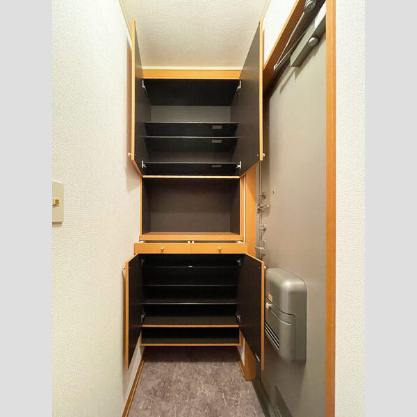 フォンテーヌ　A 玄関