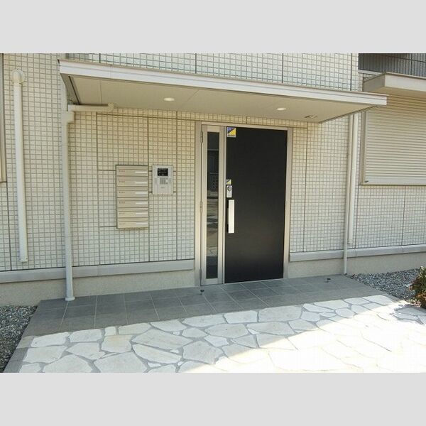 グランレーヴ　D エントランス