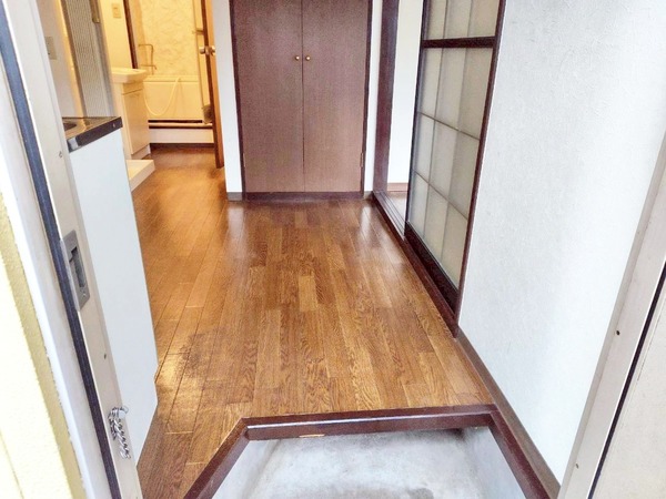 コーポ三春台 玄関