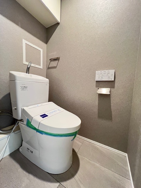 レジディア日本橋浜町3階 トイレ