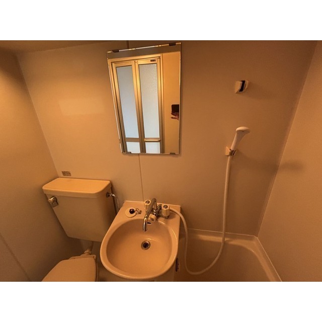 ウィンズベルⅡ306号室 内観