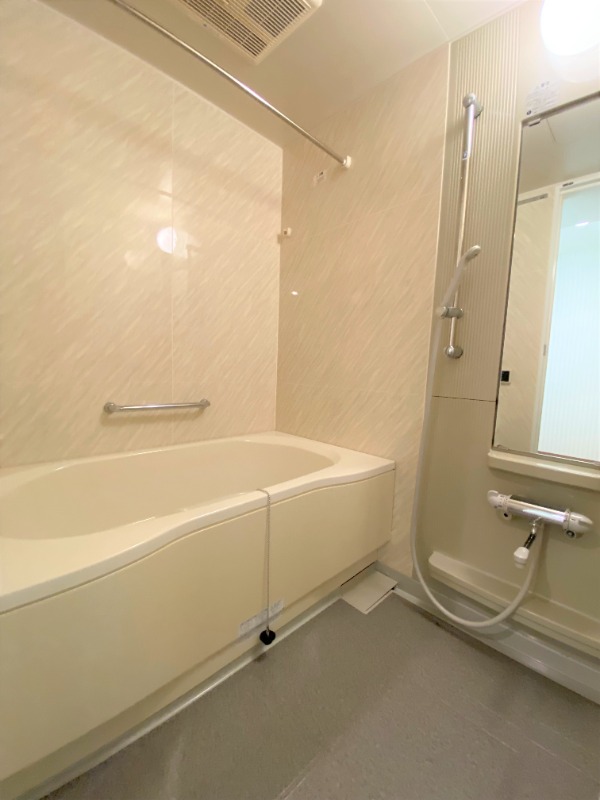 アムフラット蔵前ステーションフロント6階 バス