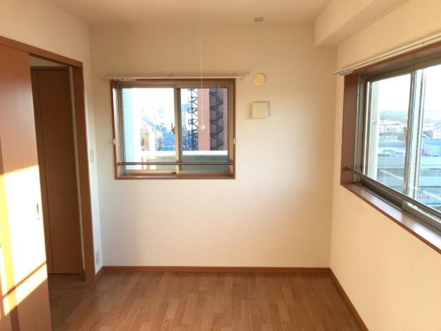 アリウス川崎 室内