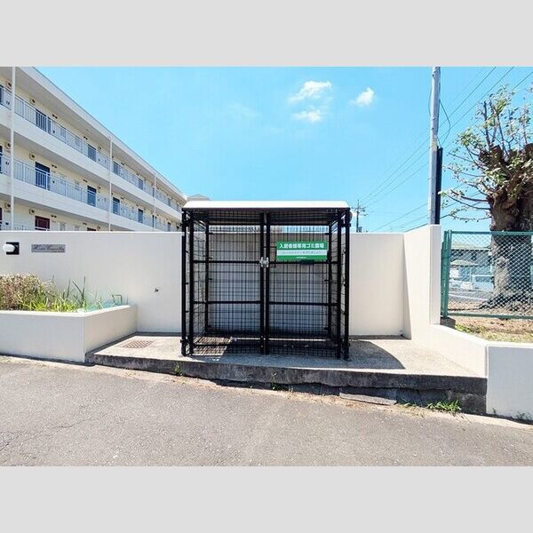 ハイムカメリア306号室 ゴミ置き場