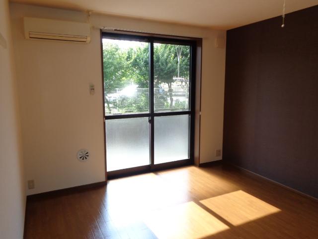 エスポアール 洋室