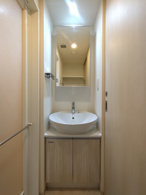 クレイシアIDZ横浜桜木町7階 同建物別部屋の参考画像