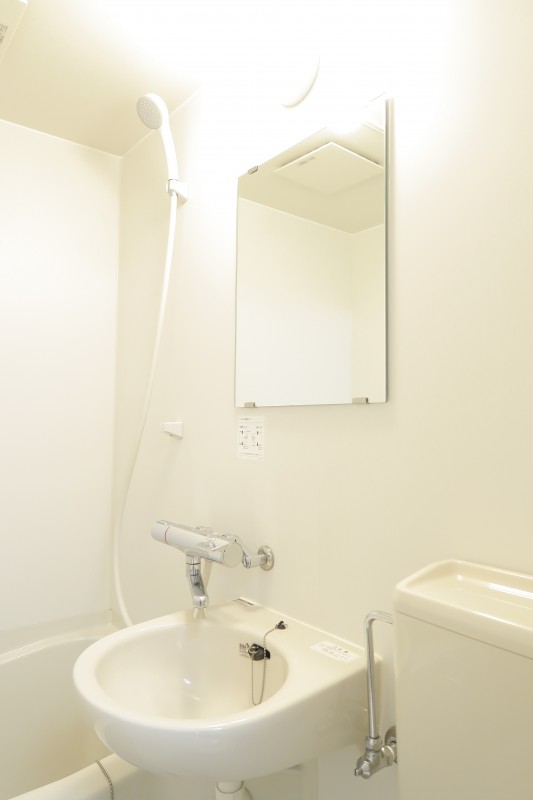 Ｔ’ｓ　ｇａｒｄｅｎ稲城1階 洗面