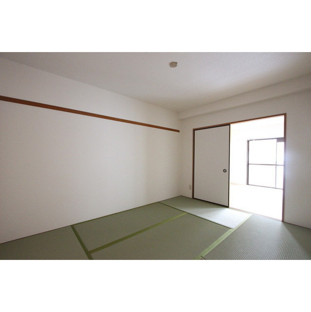 ウィスタリア202号室 内観