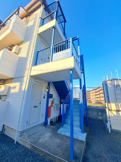 ストゥーディオ1階 エントランス